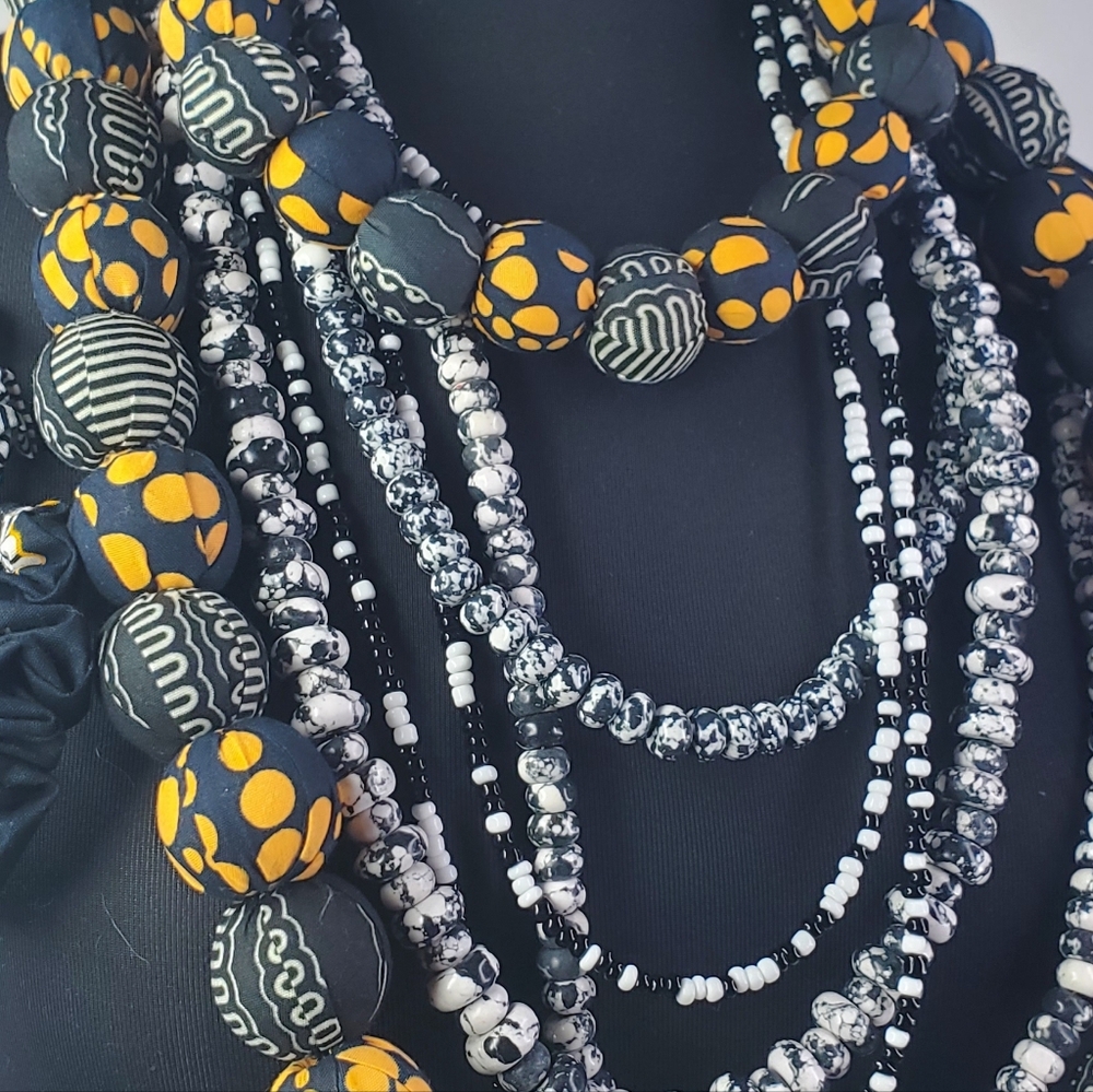 SASSY JONES Asante Colorful Beaded Necklace Set